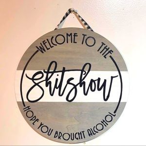 12 inch wooden round door hanger sign